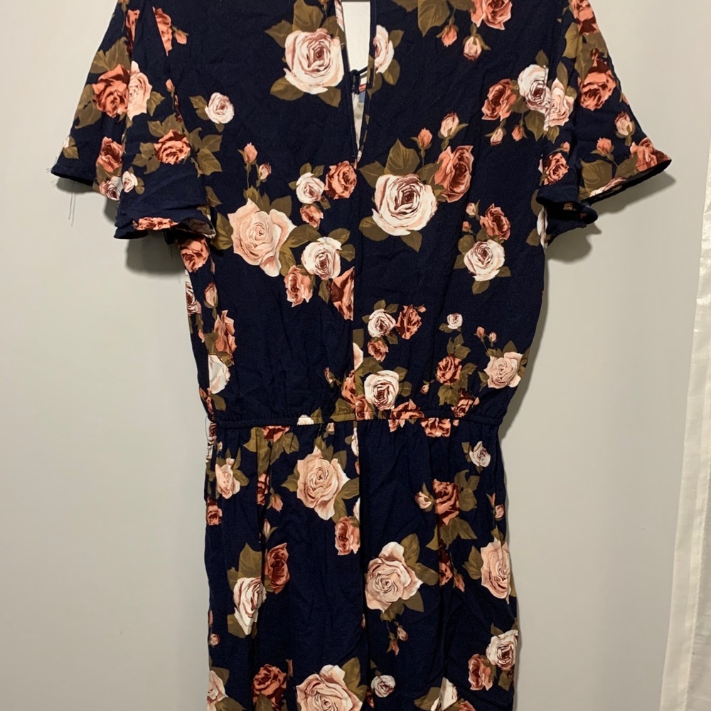 Romper - Picture 2 of 3